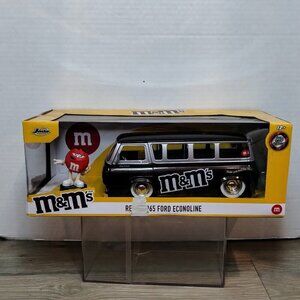 M&Ms Red & 1965 Ford Econoline Bus Die Cast Box Set NEW WITH BOX